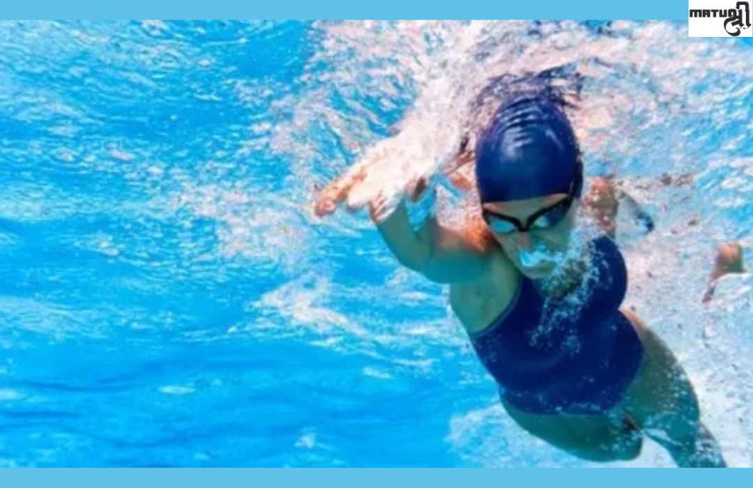 Swimming in cold water can significantly reduce symptoms of the menopause such as mood swings and hot flushes, a study has found.