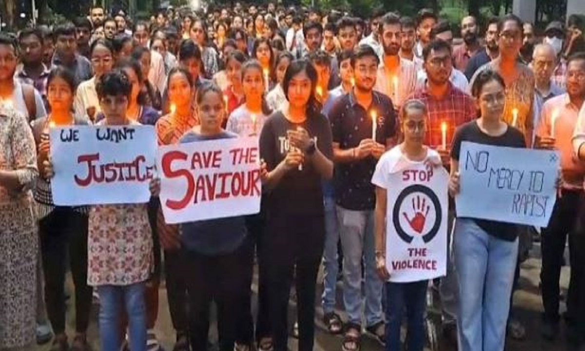 Doctors and medical staff held a candle march in Surat demanding justice