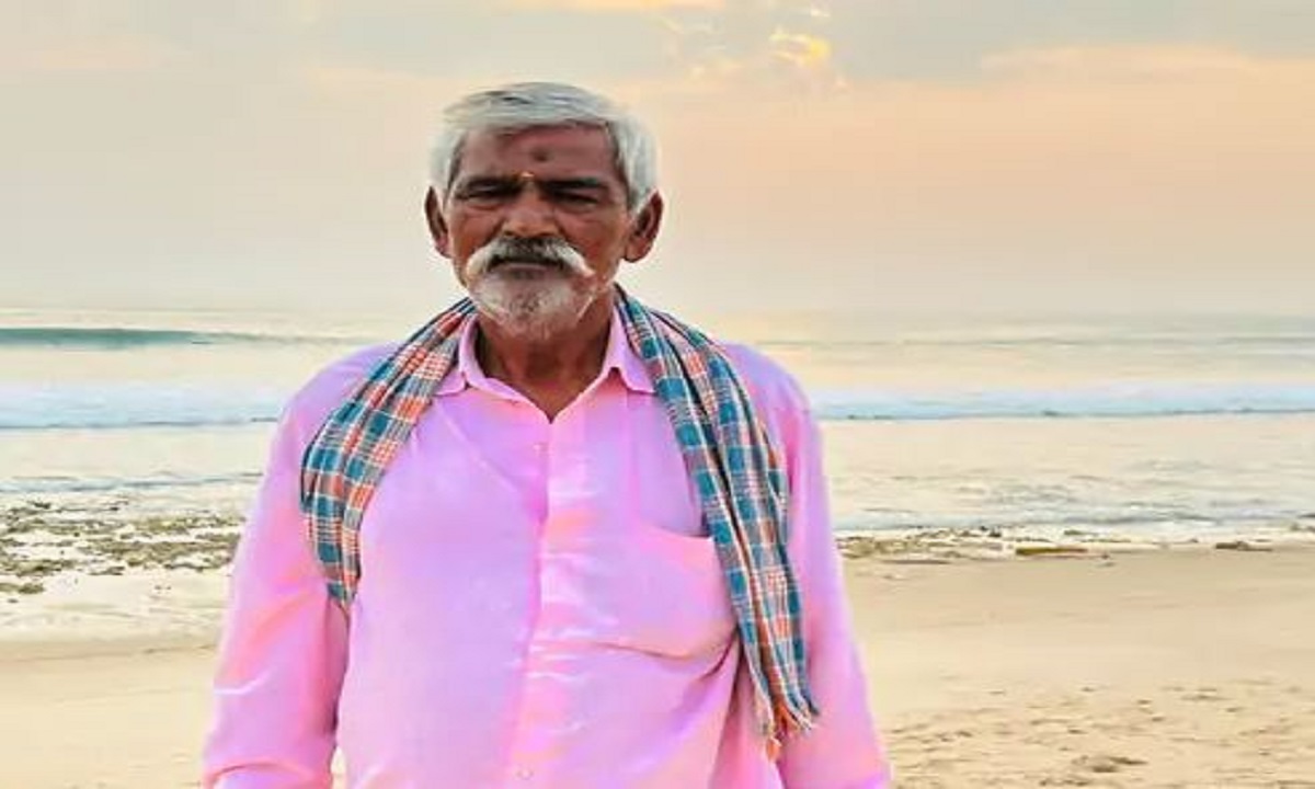 The sarpanch of Parjau village in Kutch cut his life short by drinking poison