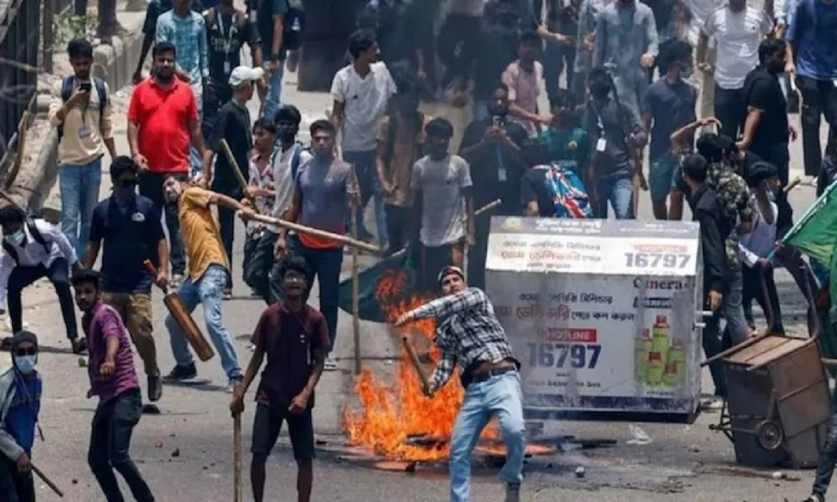 Violence erupts again in Bangladesh 32 people have died so far