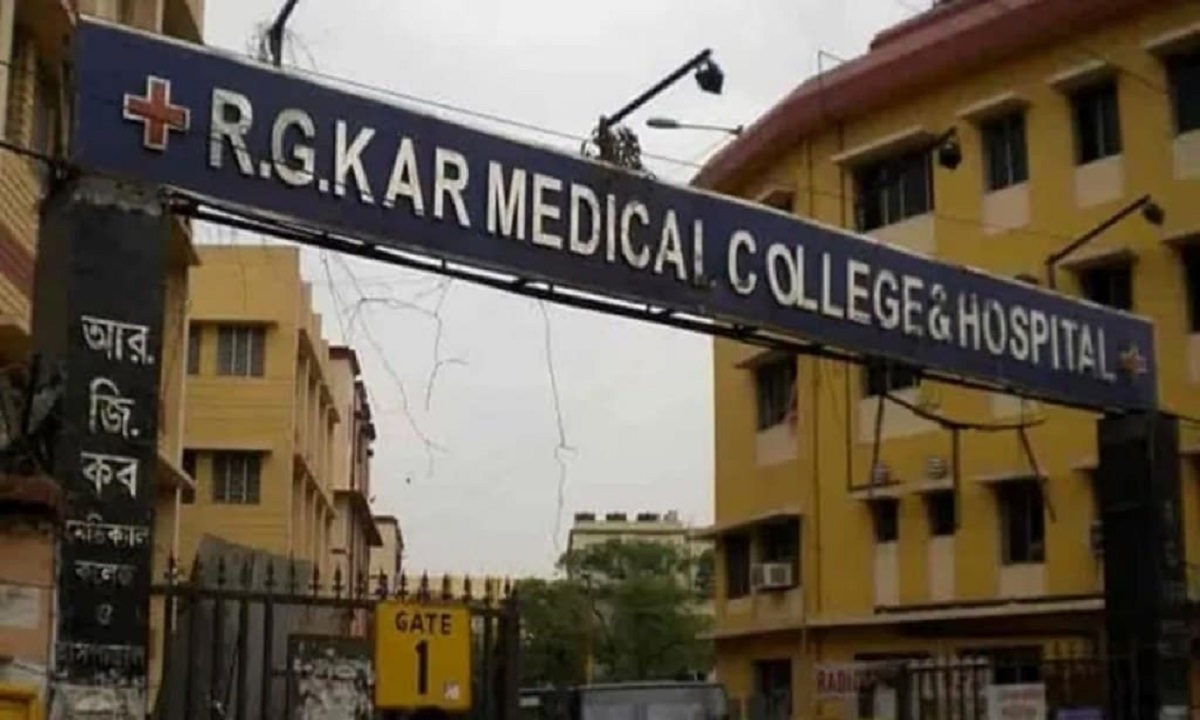 A suspicious bag was found near RG Kar Medical Hospital in Kolkata