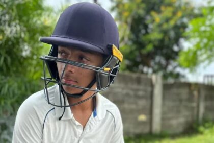 Gujarats Dron Desai scored half runs with the help of 86 fours and 7 sixes