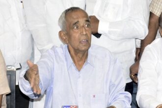 Karnataka State Contractors Association President D. Kempanna died of a heart attack at the age of 84