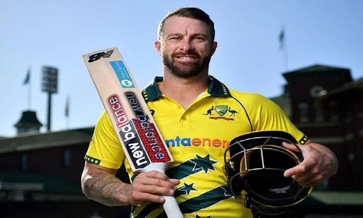 Australias star wicketkeeper Matthew Wade has retired from international cricket