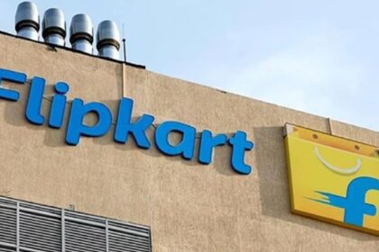 Flipkart has to pay 10 times penalty for delivering wrong goods