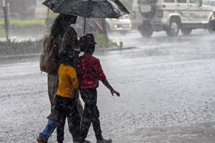 IMD has predicted rain amid departure of Monsoon in the country these districts will have heavy rainfall