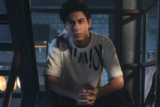 Shah Rukh Khan announced Aryan Khan s first web series know when this show will be released on OTT89