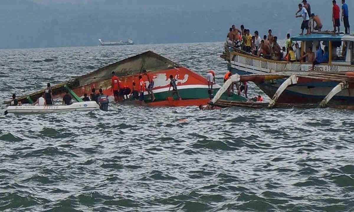 major tragedy occurred in Nigeria 27 people tragically died after a boat capsized more than 100 people are missing